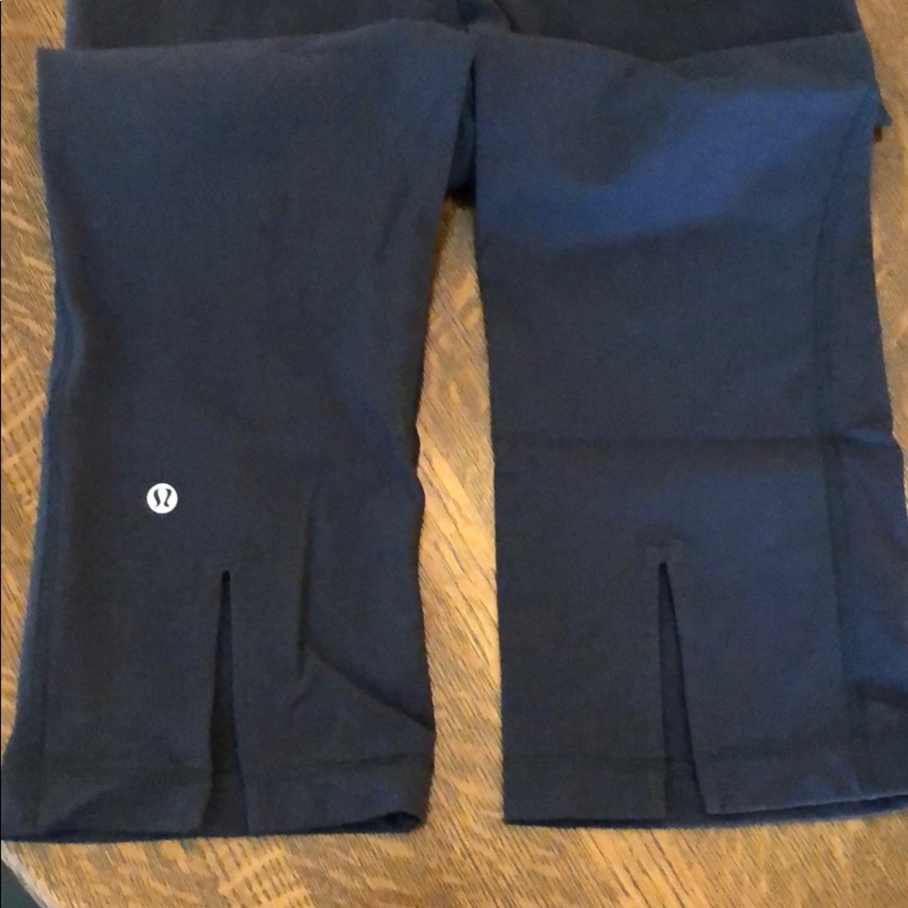 Lululemon Cropped pants with split hem size 6